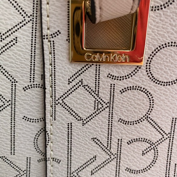 Calvin Klein purse NWT - Picture 6 of 10